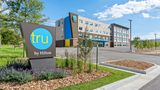 Tru by Hilton Kansas City Airport Exterior