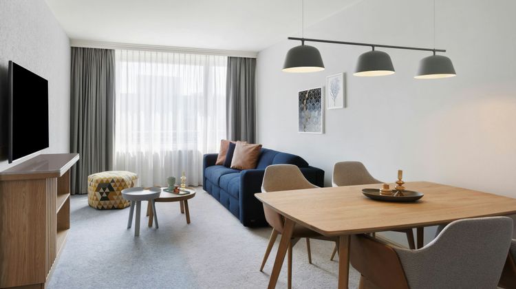 Courtyard Zurich North Suite
