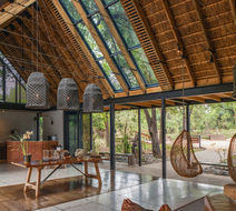 Lion Sands River Lodge, Sabi Sands Lobby