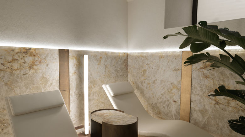 <b>STRAFhotel - a member of Design Hotels Spa</b>. Images powered by <a href="https://www.leonardoworldwide.com/" title="Leonardo Worldwide" target="_blank">Leonardo</a>.