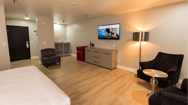 <b>The Lexi Las Vegas Room</b>. Images powered by <a href="https://www.leonardoworldwide.com/" title="Leonardo Worldwide" target="_blank">Leonardo</a>.