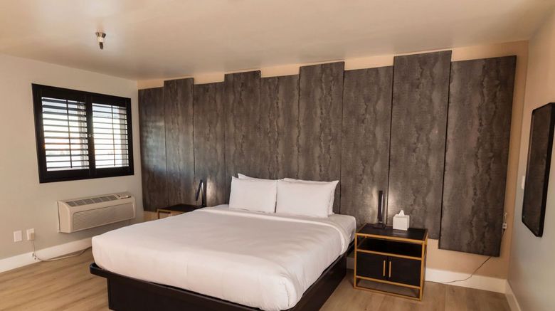 <b>The Lexi Las Vegas Room</b>. Images powered by <a href="https://www.leonardoworldwide.com/" title="Leonardo Worldwide" target="_blank">Leonardo</a>.