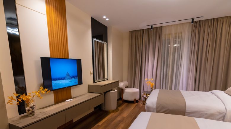 <b>Spire West Hotel Room</b>. Images powered by <a href="https://www.leonardoworldwide.com/" title="Leonardo Worldwide" target="_blank">Leonardo</a>.