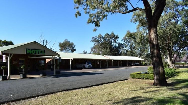 Cooee Motel Exterior