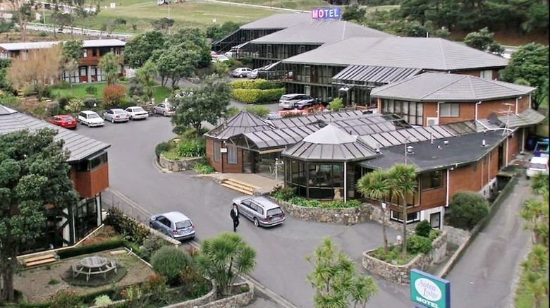 Aotea Lodge Exterior. Images powered by <a href="https://www.leonardoworldwide.com" target="_blank" rel="noopener">Leonardo</a>.