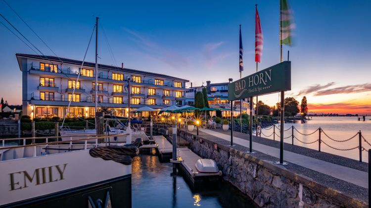 Hotel Bad Horn Exterior