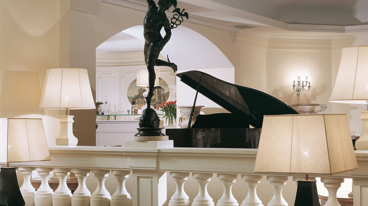 Starhotels Terminus Lobby