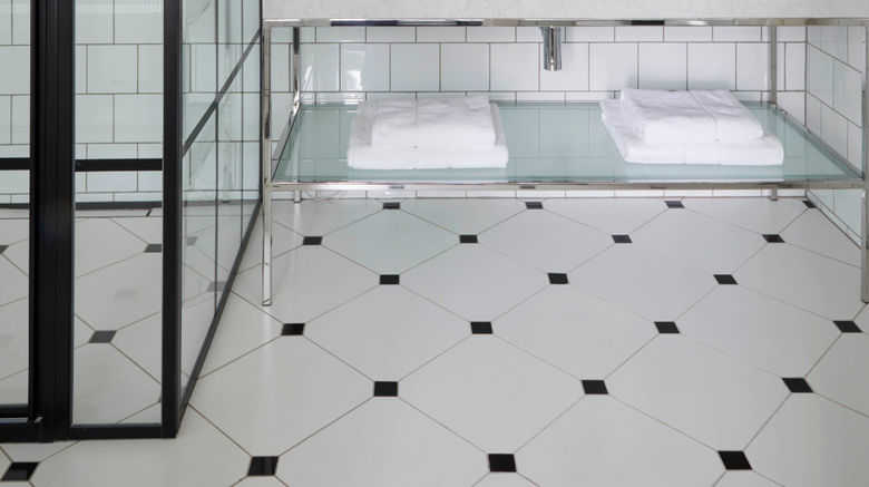 <b>The Cape Cadogan Boutique Hotel Room</b>. Images powered by <a href="https://www.leonardoworldwide.com/" title="Leonardo Worldwide" target="_blank">Leonardo</a>.