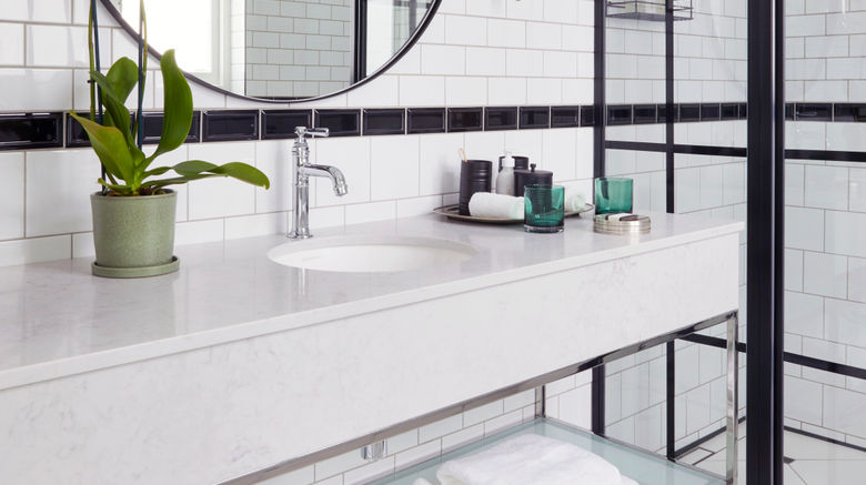 <b>The Cape Cadogan Boutique Hotel Room</b>. Images powered by <a href="https://www.leonardoworldwide.com/" title="Leonardo Worldwide" target="_blank">Leonardo</a>.