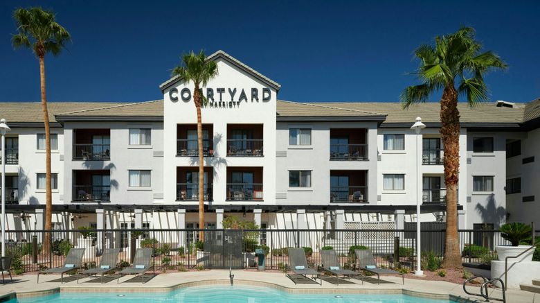 <b>Courtyard Green Valley Marriott Pool</b>. Images powered by <a href="https://www.leonardoworldwide.com/" title="Leonardo Worldwide" target="_blank">Leonardo</a>.