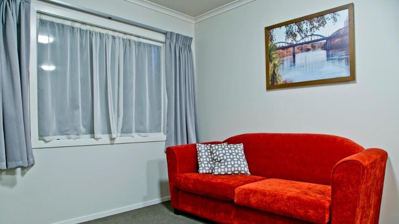 <b>Brooklyn Motor Lodge, Hamilton Room</b>. Images powered by <a href="https://www.leonardoworldwide.com/" title="Leonardo Worldwide" target="_blank">Leonardo</a>.