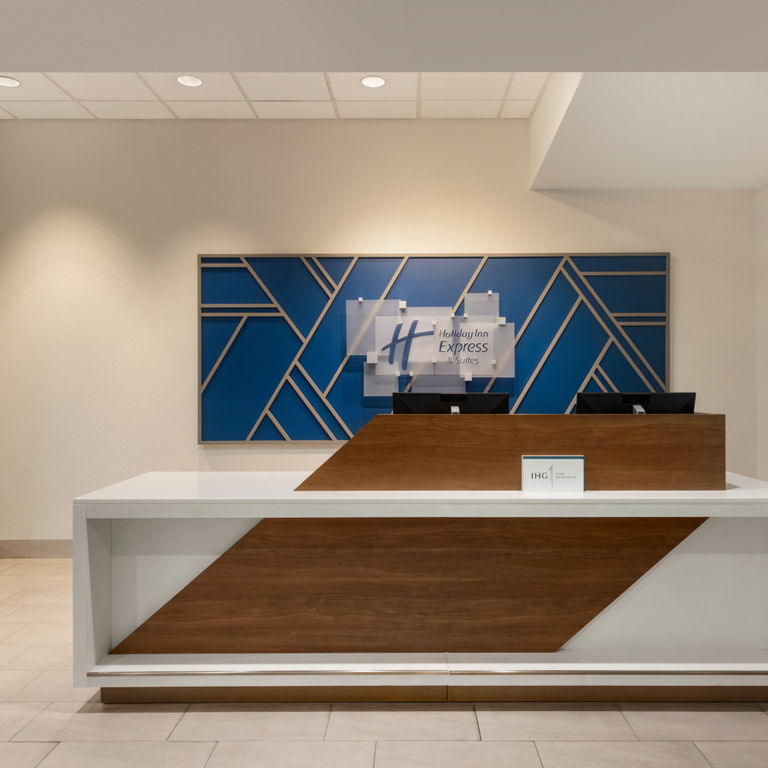 Holiday Inn Express & Sts Dania Beach