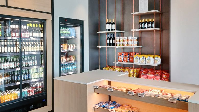 <b>Candlewood Suites Dusseldorf Airport Lobby</b>. Images powered by <a href="https://www.leonardoworldwide.com/" title="Leonardo Worldwide" target="_blank">Leonardo</a>.