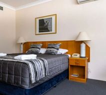 Charbonnier Hallmark Room