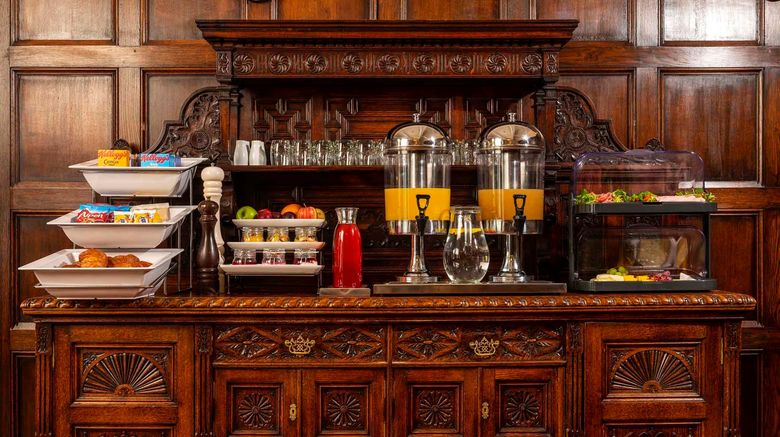 <b>Skeabost House Hotel Restaurant</b>. Images powered by <a href="https://www.leonardoworldwide.com/" title="Leonardo Worldwide" target="_blank">Leonardo</a>.