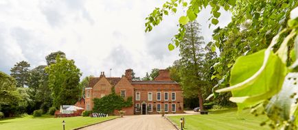 Flitwick Manor Hotel Exterior