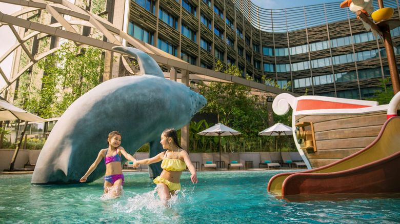<b>Hong Kong Ocean Park Marriott Hotel Pool</b>. Images powered by <a href="https://www.leonardoworldwide.com/" title="Leonardo Worldwide" target="_blank">Leonardo</a>.
