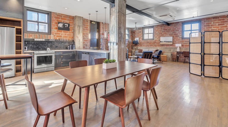 The Maverick by Placemakr Restaurant