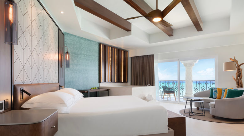 <b>Hyatt Vivid Playa del Carmen Suite</b>. Images powered by <a href="https://www.leonardoworldwide.com/" title="Leonardo Worldwide" target="_blank">Leonardo</a>.