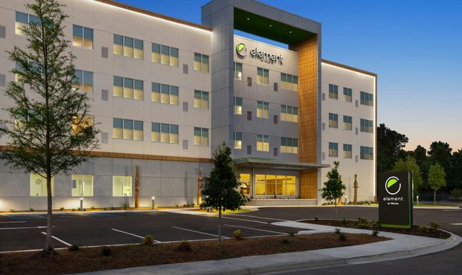 Element Charleston Airport Exterior