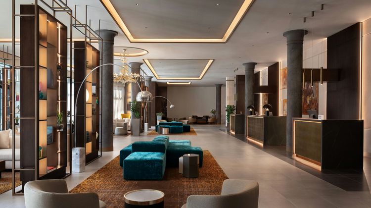 Milan Marriott Hotel Lobby