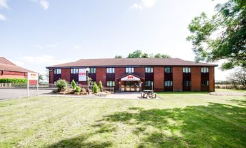 OYO Sunrise Hotel