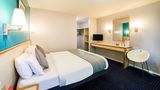 OYO Sunrise Hotel Room