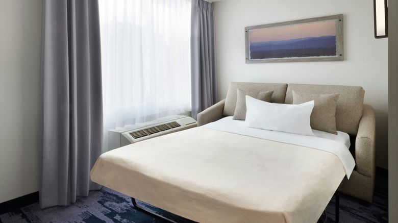 <b>Fairfield Inn & Suites Calgary Downtown Suite</b>. Images powered by <a href="https://www.leonardoworldwide.com/" title="Leonardo Worldwide" target="_blank">Leonardo</a>.