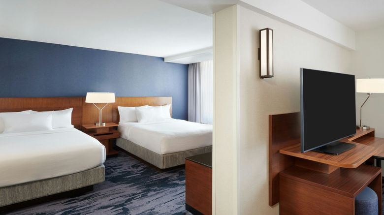 <b>Fairfield Inn & Suites Calgary Downtown Suite</b>. Images powered by <a href="https://www.leonardoworldwide.com/" title="Leonardo Worldwide" target="_blank">Leonardo</a>.