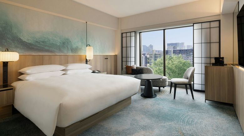 <b>Sheraton Miyako Hotel Tokyo Room</b>. Images powered by <a href="https://www.leonardoworldwide.com/" title="Leonardo Worldwide" target="_blank">Leonardo</a>.