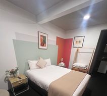 Vintage Motor Inn Room