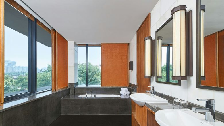 <b>The Westin Xi'an Room</b>. Images powered by <a href="https://www.leonardoworldwide.com/" title="Leonardo Worldwide" target="_blank">Leonardo</a>.