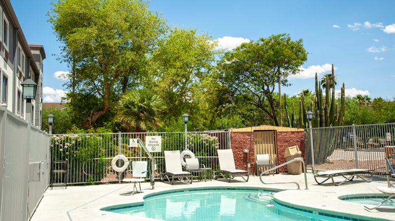 <b>Holiday Inn Express Tucson Airport Pool</b>. Images powered by <a href="https://www.leonardoworldwide.com/" title="Leonardo Worldwide" target="_blank">Leonardo</a>.