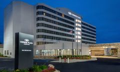 Crowne Plaza Hotel Auburn Hills