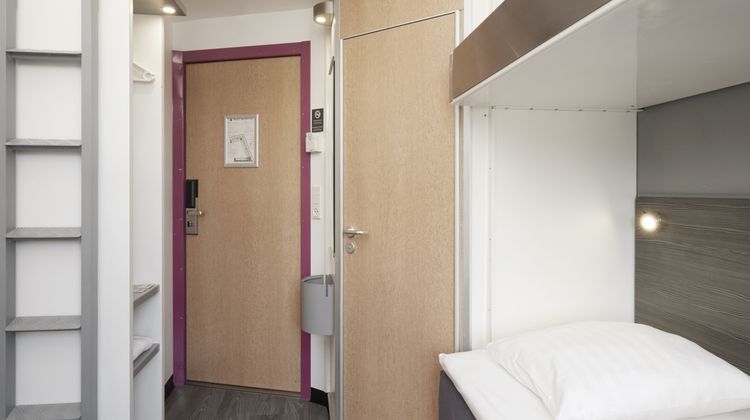CABINN City Hotel Room