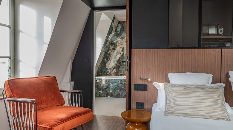 <b>Hotel Anne de Bretagne Suite</b>. Images powered by <a href="https://www.leonardoworldwide.com/" title="Leonardo Worldwide" target="_blank">Leonardo</a>.