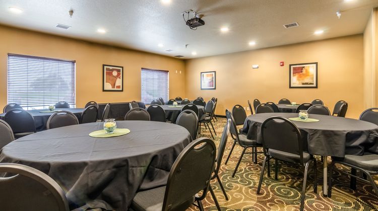 Cobblestone Hotel & Suites McCook Meeting