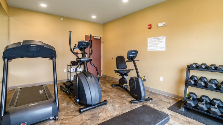 Cobblestone Hotel & Suites McCook Health Club
