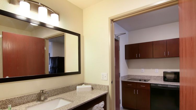 Cobblestone Inn & Suites Menomonie Suite