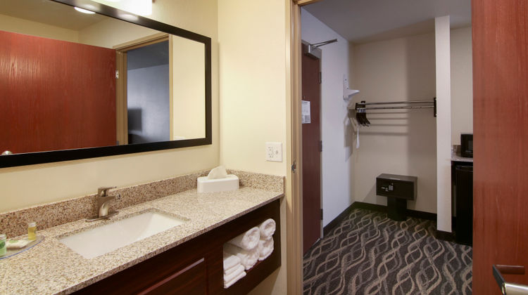 Cobblestone Inn & Suites Menomonie Room
