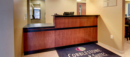 Cobblestone Hotel & Suites Newton Exterior
