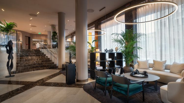 Crowne Plaza Milan City Exterior