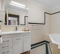 Terralong Terrace Apartments Room