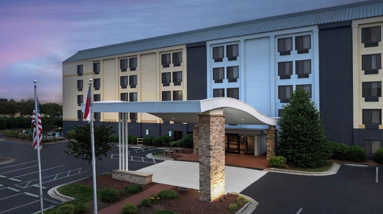 Fairfield by Marriot Winston-Salem Hanes Exterior