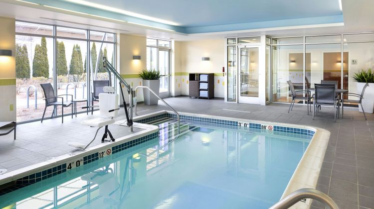 Fairfield Inn & Suites Springfield Pool