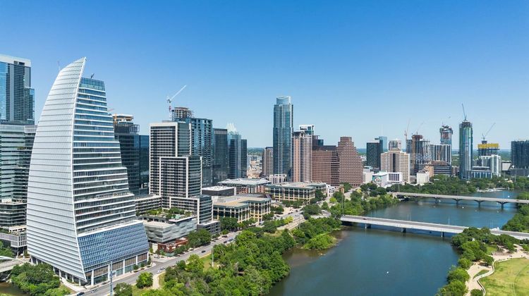Placemakr Downtown Austin Exterior
