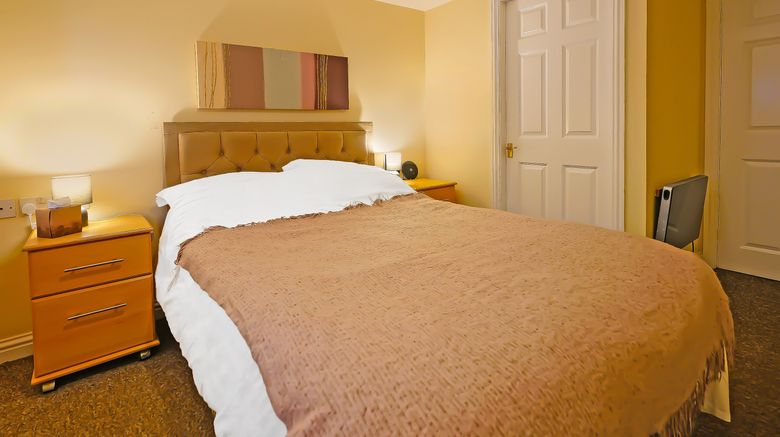 <b>OYO The White Horse Room</b>. Images powered by <a href="https://www.leonardoworldwide.com/" title="Leonardo Worldwide" target="_blank">Leonardo</a>.