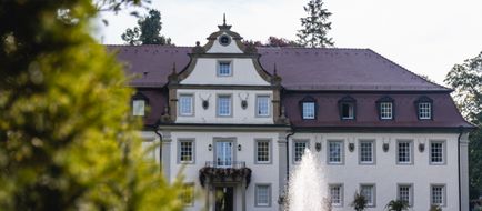 Wald & Schlosshotel Friedrichsruhe Exterior