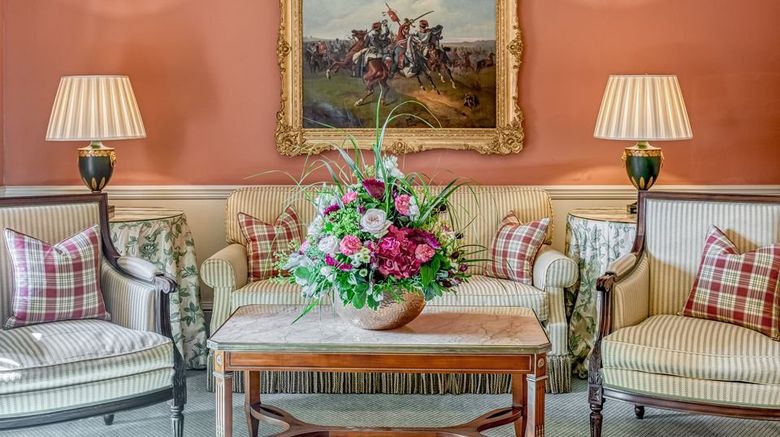 <b>Wald & Schlosshotel Friedrichsruhe Suite</b>. Images powered by <a href="https://www.leonardoworldwide.com/" title="Leonardo Worldwide" target="_blank">Leonardo</a>.
