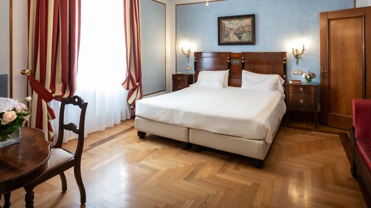 Due Torri Hotel Suite